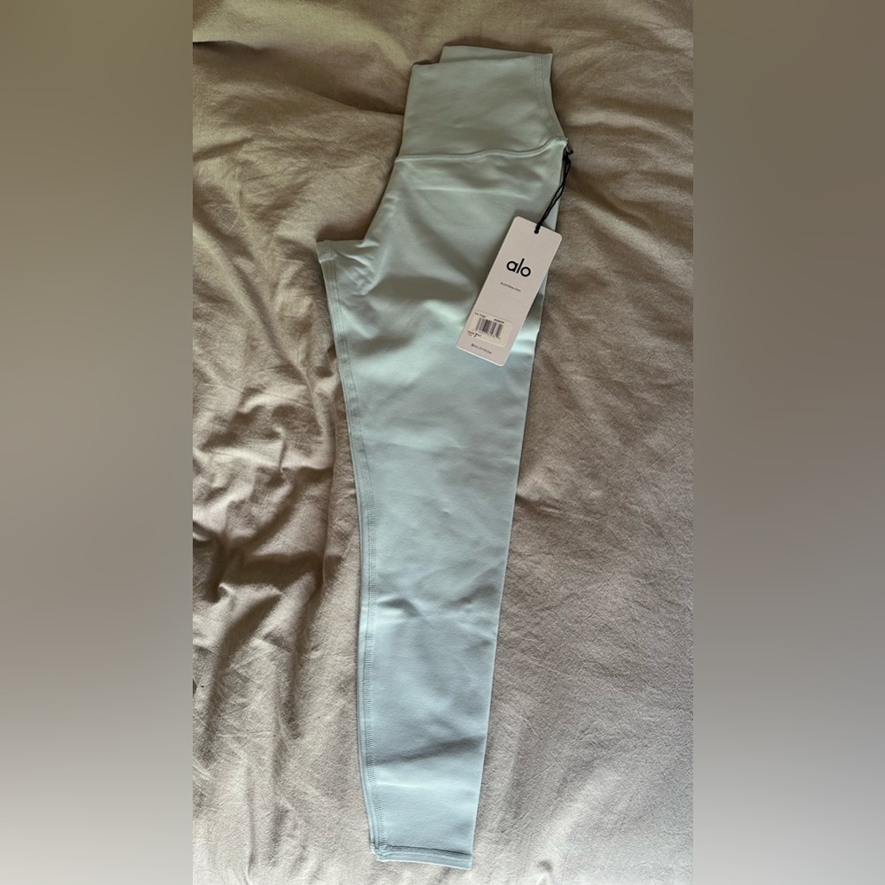 Alo Yoga High Waist Chalk Blue Capri Leggings Size S